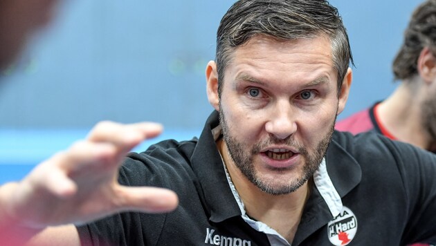 Hard-Cheftrainer Petr Hrachovec (Bild: GEPA)