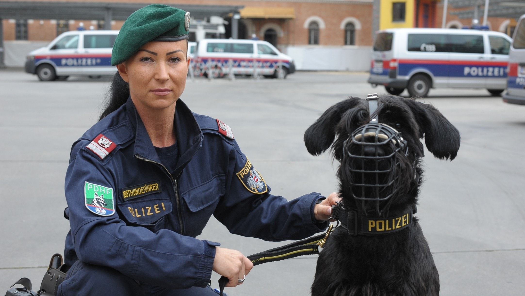 Recht &amp; Ordnung - So hübsch sind Wiens Polizistinnen | krone.at
