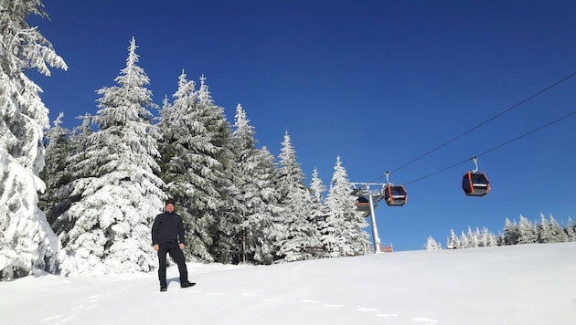 Der Skibetrieb am Hochficht ist von dem brand nicht betroffen (Bild: Hochficht AG)