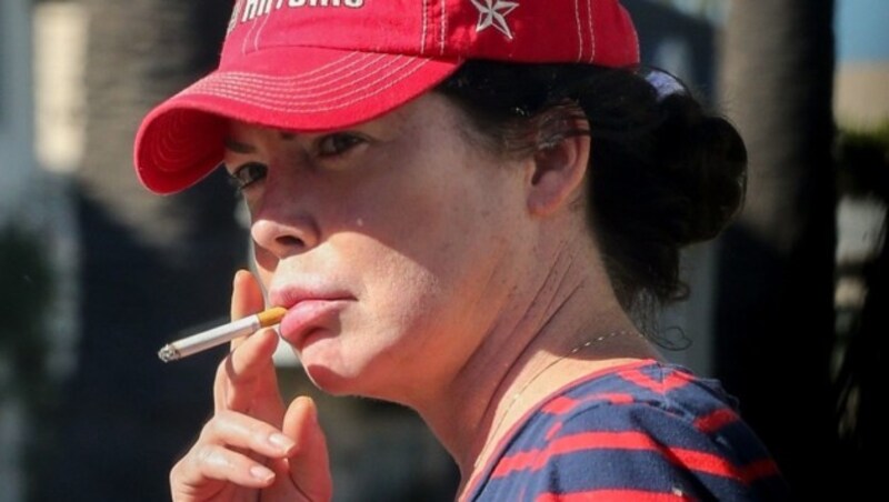 Auch bei Lara Flynn Boyle hat der Beauty-Doc wohl ein Vermögen verdient. (Bild: www.PPS.at)