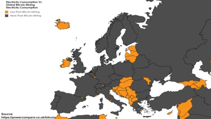 Die gelb eingefärbten Länder haben einen geringeren Strombedarf als die globale Bitcoin-Industrie. (Bild: powercompare.co.uk)