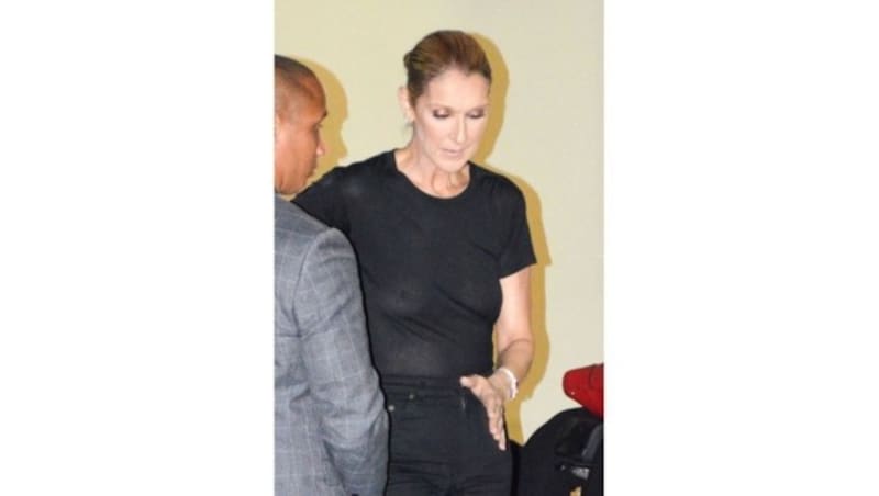 Celine Dion im schwarzen T-Shirt ohne BH (Bild: www.PPS.at)