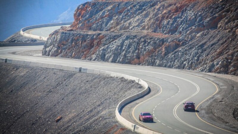 Die Jebel Jais Mountain Road zu fahren ist ein Genuss. (Bild: Alfa Romeo)