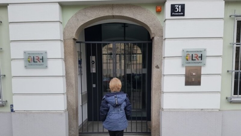 Aus dem Hause Promenade 31, dem Landesrechnungshof in Linz, droht gemeinhin der Landespolitik viel Ungemach, manchmal kommen aber auch Städte und Gemeinden dran. (Bild: Werner Pöchinger)