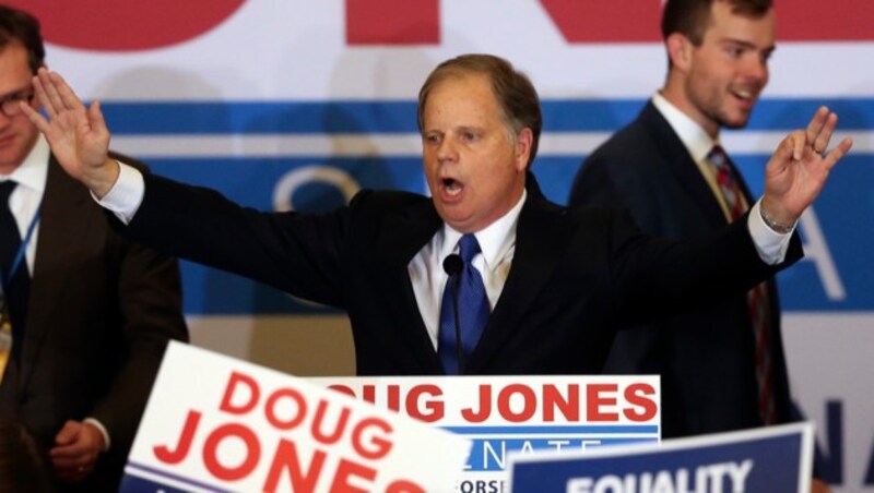 Der Demokrat Doug Jones gewann die Senatsnachwahl im US-Bundesstaat Alabama. (Bild: The Associated Press)