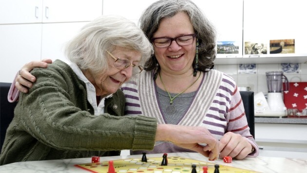 Altenarbeit ist ein anspruchsvoller und sinnstiftender Beruf. (Bild: Gerhard Seybert/stock.adobe.com)