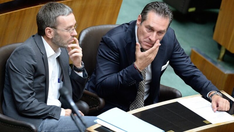 Herbert Kickl und Heinz-Christian Strache im Parlament (Bild: APA/Robert Jäger)