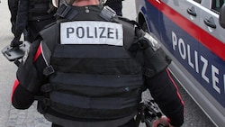 Die Kärntner Polizei hat gemeinsam mit dem Einsatzkommando Cobra in Klagenfurt einen Mordverdächtigen festgenommen (Symbolbild). (Bild: APA/SALZI.AT)