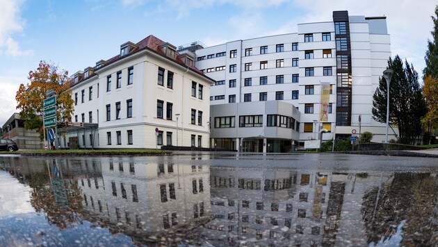 Das Landeskrankenhaus Kirchdorf, eines der Häuser der Landesspitälerholding Gespag (Bild: FOTOKERSCHI.AT/KERSCHBAUMMAYR)