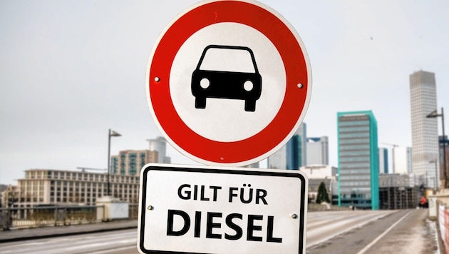 Experten beraten bis Frühling 2018 über mögliche Fahrverbote in Graz. (Bild: ©Thomas Reimer - stock.adobe.com)