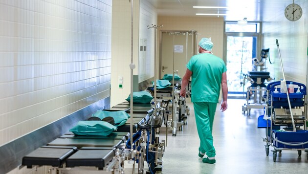 Arbeitsplatz Krankenhaus: Wie zufrieden sind die Spitalsmitarbeiter in Oberösterreich? (Bild: FOTOKERSCHI.AT/KERSCHBAUMMAYR)
