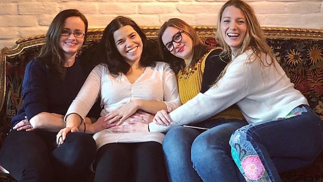 America Ferrera kriegt zur Schwangerschaft Glückwünsche von Alexis Bledel, Amber Tamblyn und Blake Lively. (Bild: instagram.com/americaferrera)
