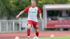 Georg Teigl in the FC Augsburg jersey (Bild: GEPA )