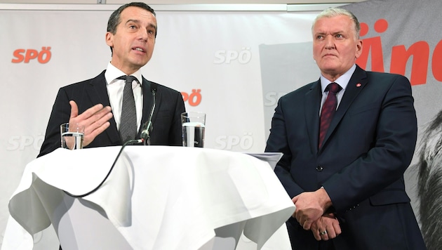 Parteichef Christian Kern und Franz Schnabl, Spitzenkandidat der SPÖ Niederösterreich (Bild: APA/HELMUT FOHRINGER)