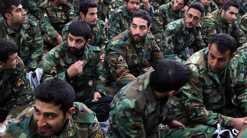 Az iráni Forradalmi Gárda tagjai (archív fotó) (Bild: AFP)