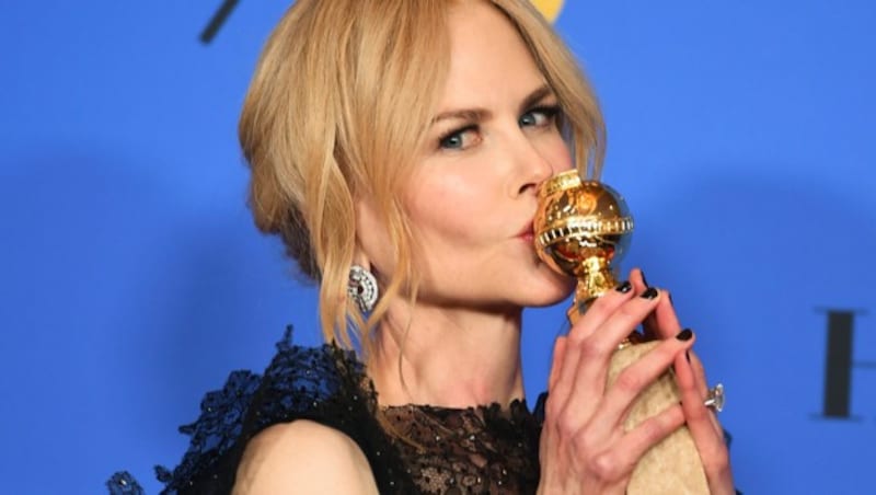 Nicole Kidman mit ihrem Golden Globe für ihre Rolle in "Big Little Lies" (Bild: 2018 Invision)