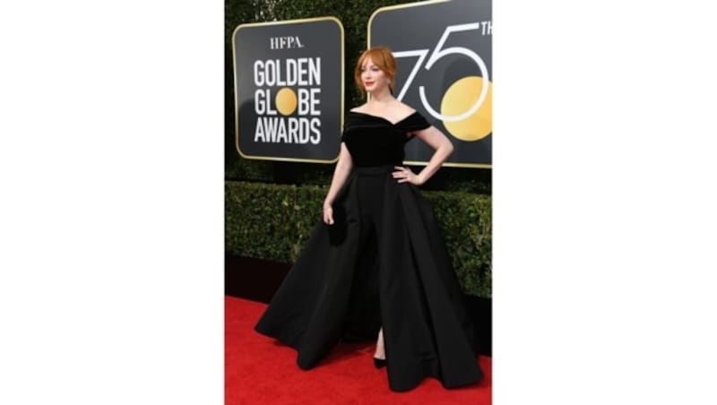 Christina Hendricks setzte ihre Kurven in einem schulterfreien Kleid in Szene. (Bild: AFP)