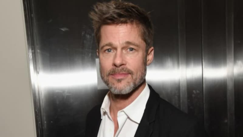 Brad Pitt bei Sean Penns Charity-Auktion für Haiti (Bild: 2018 Getty Images)