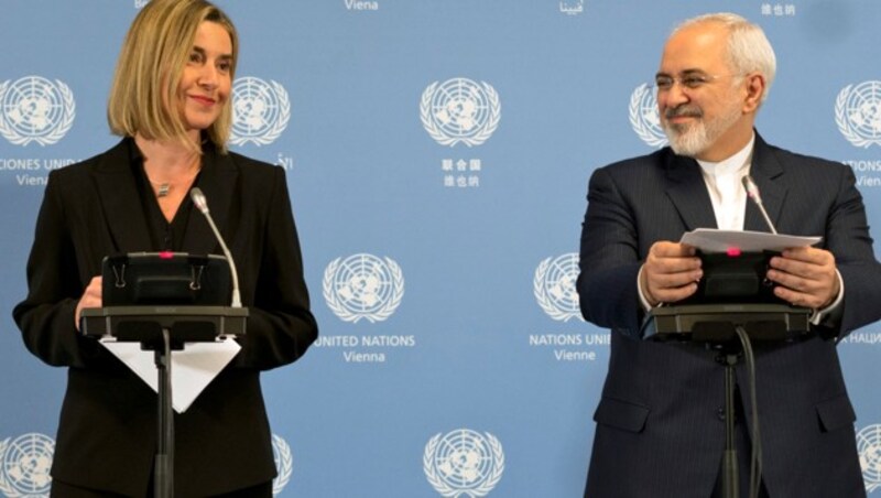 Irans Außenminister Zarif und die EU-Außenbeauftragte Federica Mogherini (Bild: JOE KLAMAR/AFP)