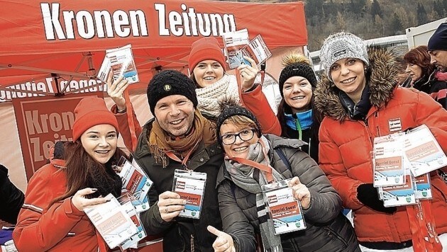 "Wir haben unsere österreichischen Ski-Damen angefeuert!" -Horst und Elke, Feldkirchen (Bildmitte) (Bild: Uta Rojsek-Wiedergut)