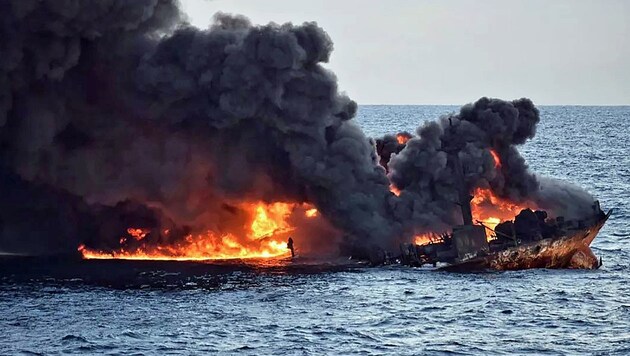 Für die 32 Seeleute an Bord der "Sanchi" gab es keine Rettung. (Bild: APA/AFP/Transport Ministry of China)