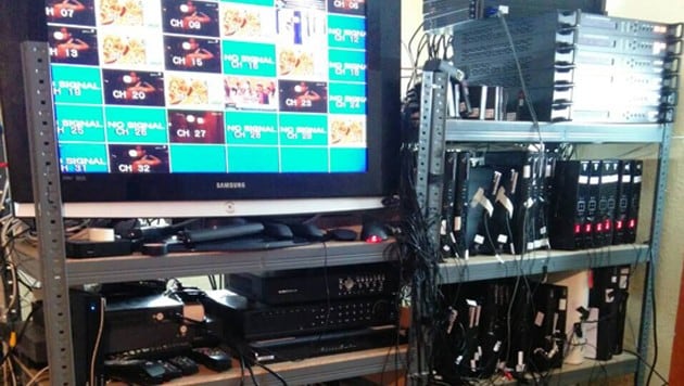 Eine Aufnahme aus dem Serverzentrum des Streaming-Rings (Bild: Europol)