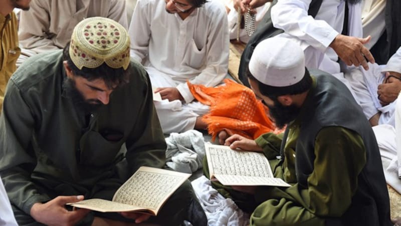 Pakistaner beim Koran-Studium in der westpakistanischen Stadt Quetta (Bild: AFP)