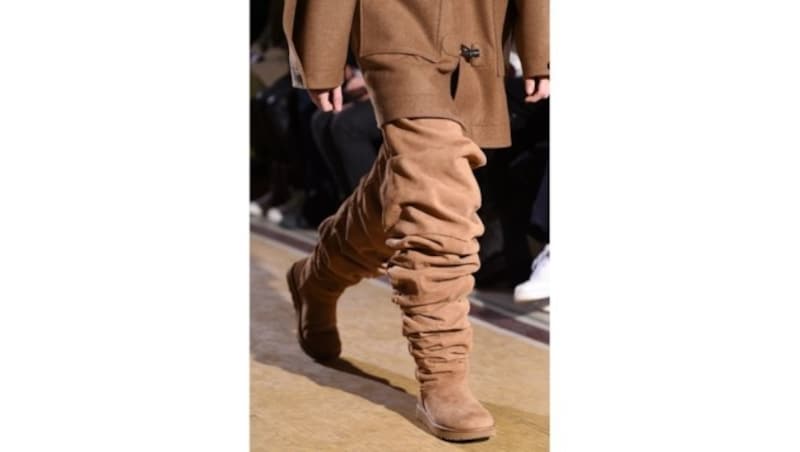 Ugg-Boots gehen jetzt bis zum Schritt. (Bild: Mitchell Sams)