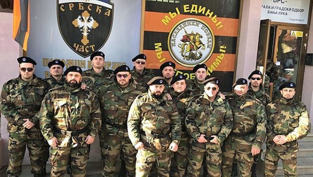 Mitglieder der Miliz "Serbische Ehre" in der Republika Srpska (Bild: instagram.com)
