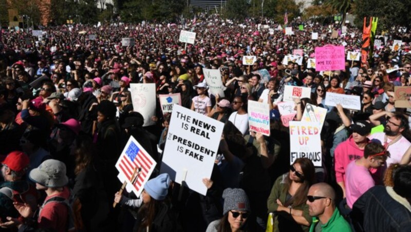 Allein in Los Angeles gingen 500.000 Menschen gegen US-Präsident Trump auf die Straße. (Bild: AFP)