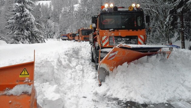 Zwei Millionen Kubikmeter Schnee wurden auf 286 km Landesstraßen in Osttirol geräumt. (Bild: Land Tirol)