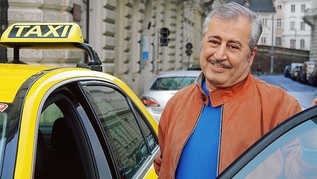 Die Kollegen von Taxi 40100 sind sehr stolz auf „ihren“ Schutzengel Mostafa. (Bild: Taxi 40100)