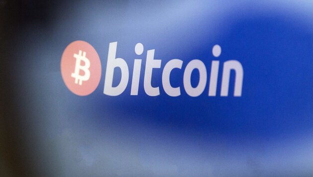 Wieder hat eine Telefonbetrügerin zugeschlagen und Bitcoin-Codes erhalten. (Bild: AFP)