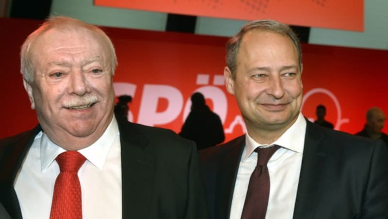 Andreas Schieder und Michael Häupl (Bild: APA/HERBERT PFARRHOFER)