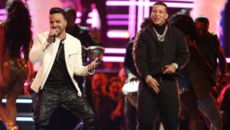 Luis Fonsi und Daddy Yankee (Bild: AP)