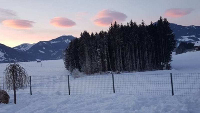 Dieses Bild wurde Sonntagfrüh von "Krone"-Leserreporterin Judith Schütter in Mitterberg-St. Martin in der Steiermark aufgenommen. (Bild: "Krone"-Leserreporterin Judith Schütter)