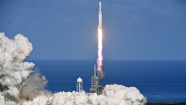 Der Start der „Heavy Falcon“ (Bild: AFP)