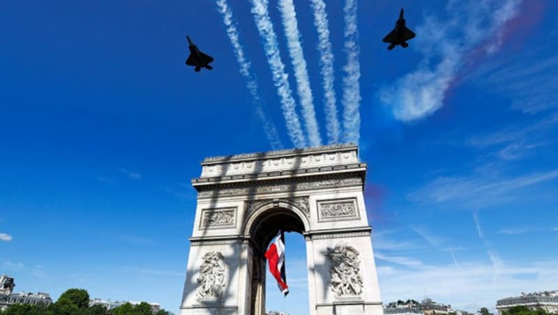 Militärparade in Paris (Bild: AFP)