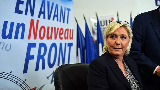 Bereits seit geraumer Zeit verbreitet Marine Le Pen die Botschaft von der "neuen Front". (Bild: AFP)