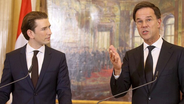 Der niederländische Premier Mark Rutte stimmte bereits Anfang Jänner bei seinem Besuch in Wien mit Bundeskanzler Sebastian Kurz überein, dass der Brexit keine Mehrbelastung für die EU-Nettozahler bringen dürfe. (Bild: AP)