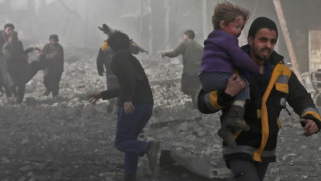 Die schrecklichen Folgen des Bombardements von Ost-Ghouta (Bild: AFP)