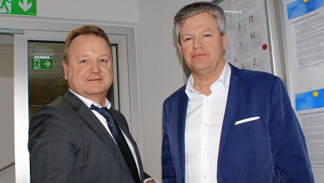Anwalt Robert Galler und Baumeister Markus Voglreiter (r.) (Bild: Lovric Antonio)