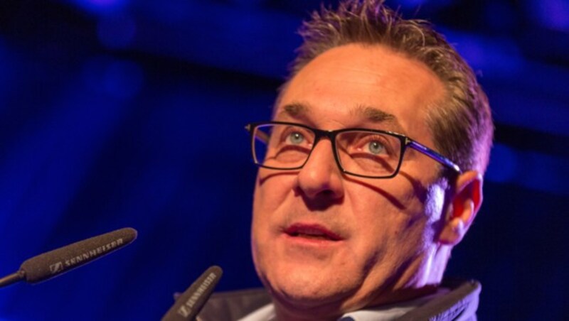 Heinz-Christian Strache beim Wahlkampffinale in Tirol (Bild: APA/EXPA/JAKOB GRUBER)