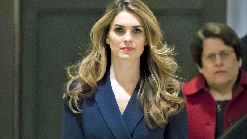 Hope Hicks 2018'de, o dönem Başkan Trump'ın iletişim başkanı (Bild: AP ( via APA) Austria Presse Agentur)