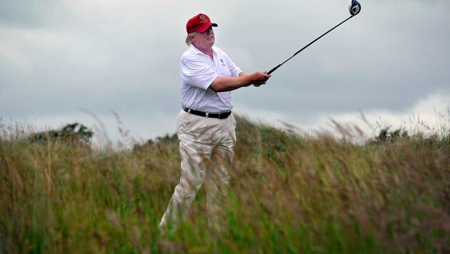Donald Trump auf einem seiner Golfplätze (Bild: AFP)