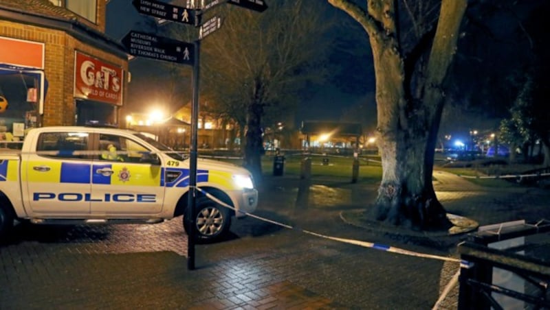 Die Polizei sperrte den Tatort in Salisbury ab. (Bild: PA Archive/PA Images)