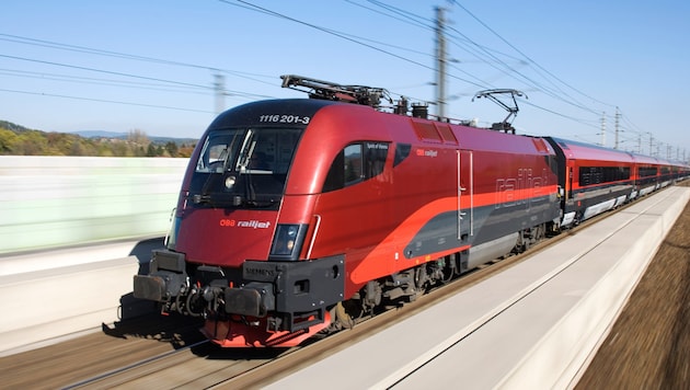 Im vergangenen Mai wurde in einem Railjet der ÖBB eine Hitler-Rede abgespielt (Symbolbild). (Bild: ÖBB)