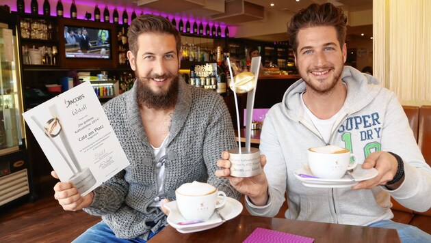 Michael u. Thomas Jammer , Cafe Platzl , Neuer Platz , erhielten die " Goldene Kaffeebohne" (Bild: Kronenzeitung)