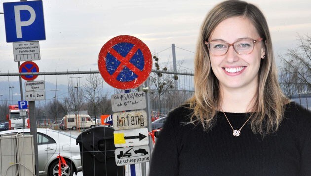 Die Gratis-Parkplätze auf dem Urfahrmarktgelände sind Geschichte. ÖAMTC-Juristin Helene Seebacher, weiß was bei der Online-Plattform für Pendler zu beachten ist. (Bild: Einöder, ÖAMTC)