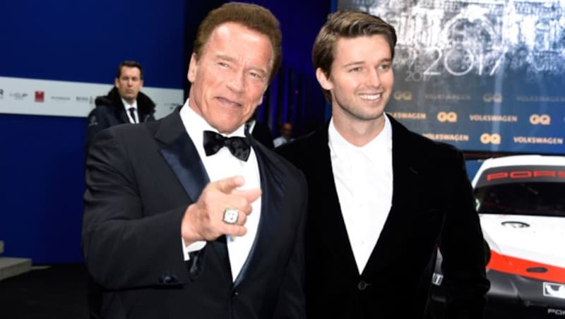 Arnold Schwarzenegger mit Sohn Patrick Arnold Schwarzenegger bei den „GQ Men of the Year Awards 2017“in Berlin (Bild: www.PPS.at)